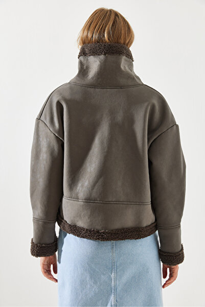 Bianco Lucci Dámský laminovaný krátký kabát se sponou – 2300 60251775