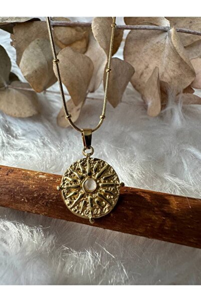 nidistore قلادة من الفولاذ الحد الأدنى مع تفاصيل حجرية ذات مظهر شمسي