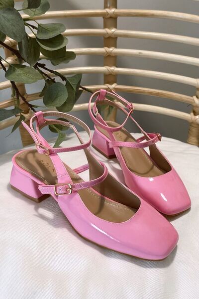 POLKA STORE Γυναικεία παπούτσια Mary Jane Pink λουστρίνι με ανοιχτή πλάτη τετράγωνα δάχτυλα κράνος με κοντό τακούνι