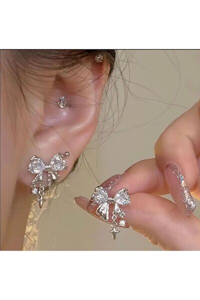 Store Kelebek Taşlı Küpe