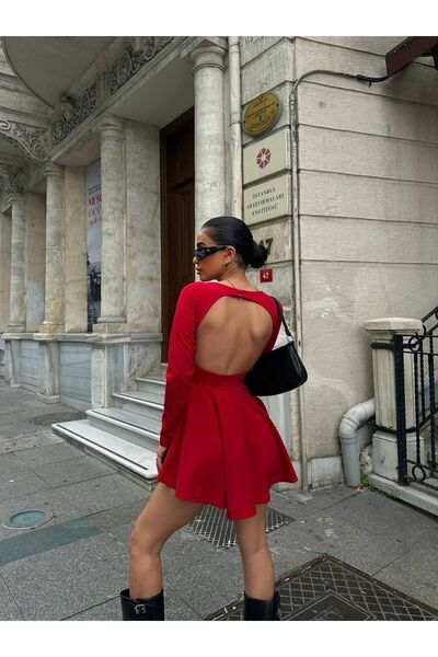Butik Kadın Kırmızı Astarlı Şortlu Volanlı Sırt Detaylı Elbise 060124E