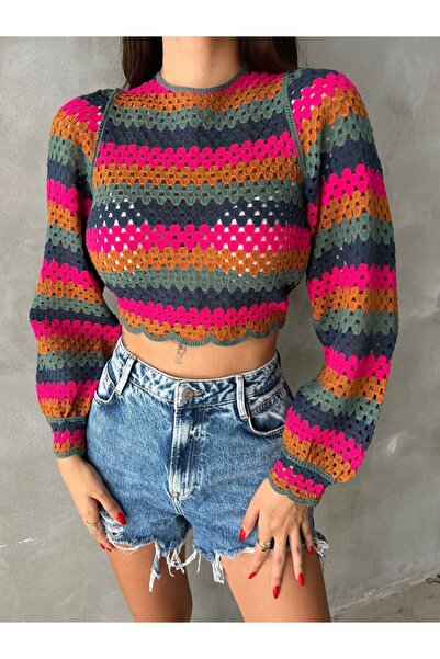 Butik بلوزة نسائية متعددة الألوان برقبة دائرية وأكمام طويلة مع تفاصيل خلفية و...