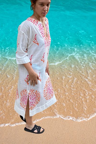 Işin Tasarım Ecru Colored Cotton V-Neck Three-Quarter Sleeve Slit Handmade Printed Dress