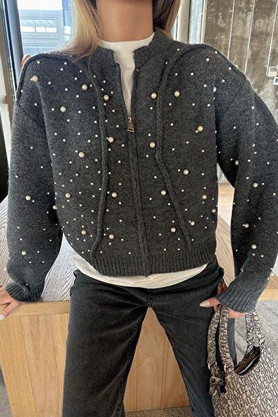 Bak'ap Viral Trend Cardigan with Pearl Detail