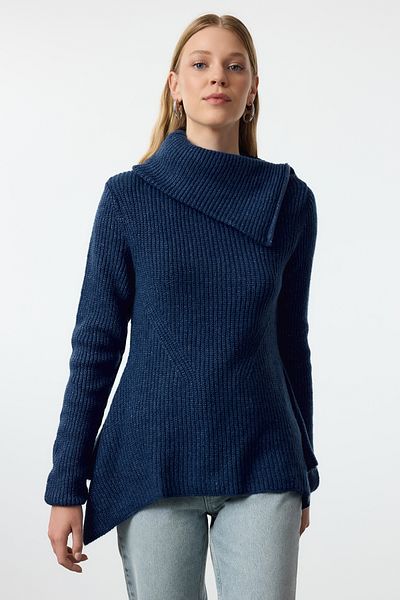 Trendyol Collection Pulover din tricotaje indigo cu guler asimetric - Fermoar TWOAW25KZ00066