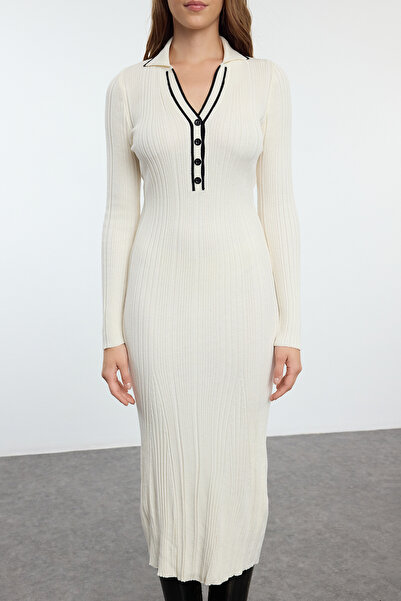 Trendyol Collection Rochie tricotată midi premium - Bloc de culoare cu pietre prețioase, fire speciale TWOAW25EL00307