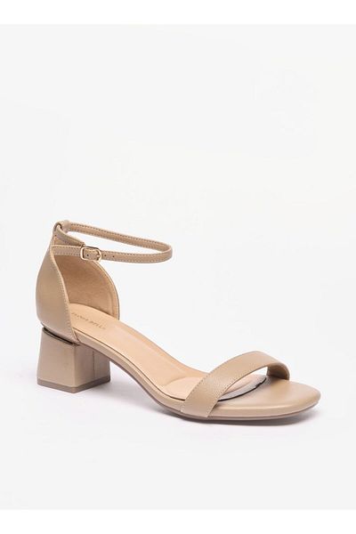 Flora Bella by Shoexpress Women Casual Buckle Block Heels