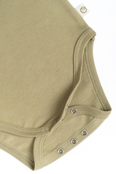 Little Gusto Adjustable Snap Athlete Khaki Organic Cotton Gusto Printed