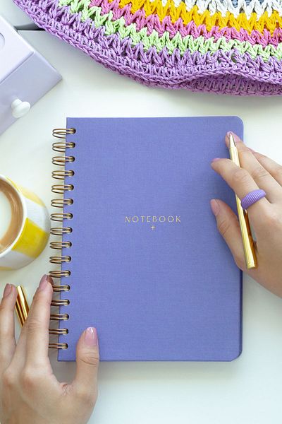 Matt Notebook Blocnotes cu spirală de in liliac A5 15x21 cm