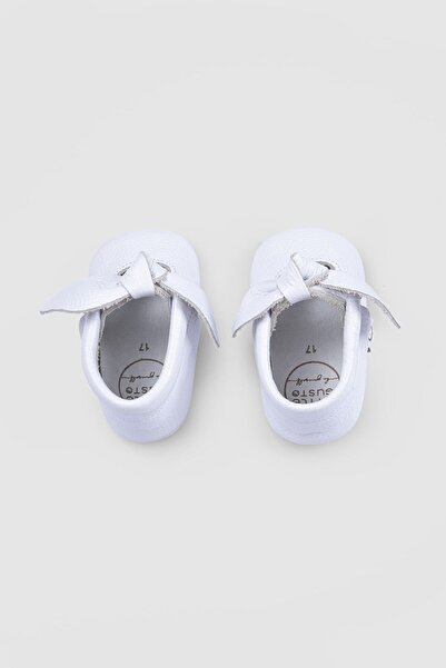 Little Gusto White Bow Leather Baby Booties