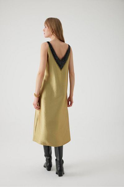 Exquise Rochie aurie cu croială relaxată, cu detaliu din paiete din dantelă din satin