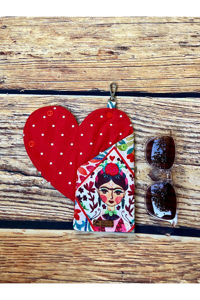 İsella Frida - Red Heart Glasses Case
