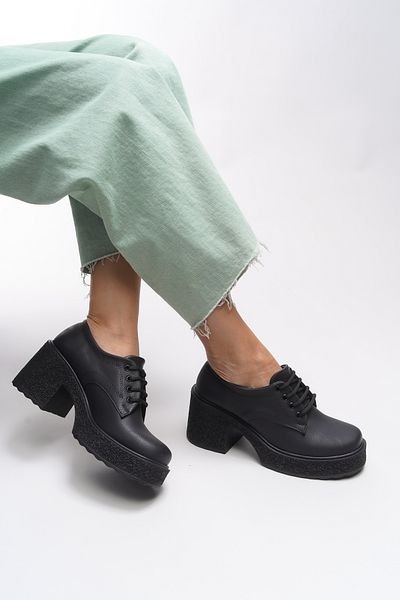 Riccon Schwarz strukturiert – Damen-Loafer mit Absatz