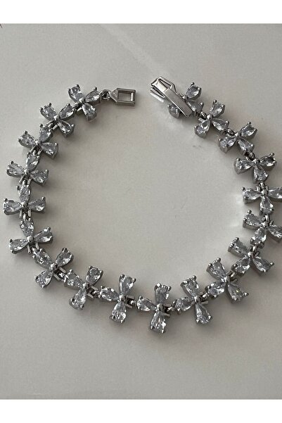 tones official Mother/Lover/Wedding/Diamond Look Flower Waterway Bracelet