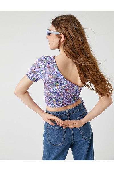 Koton Kurz geschnittenes One-Shoulder-T-Shirt mit gerafftem Detail
