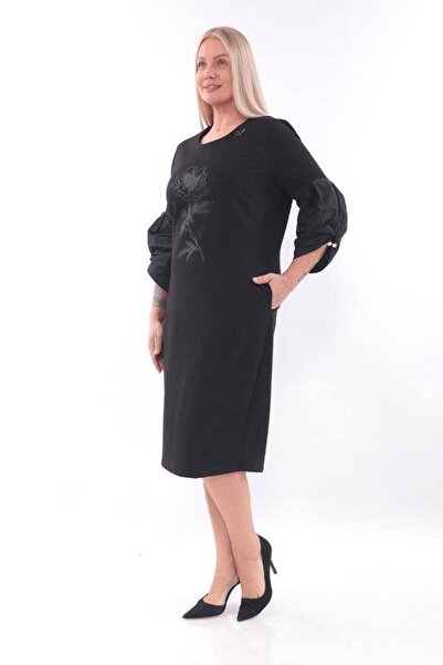 MAG FASHİON Μαύρο φόρεμα μεγάλου μεγέθους - Πλισέ μανίκι, εμπριμέ πέτρα, κρυφή τσέπη και αξεσουάρ με πέρλες