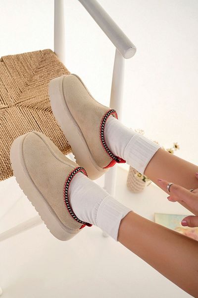 meyra'nın ayakkabıları Γυναικείες μπότες Nude Suede Mini Shearling