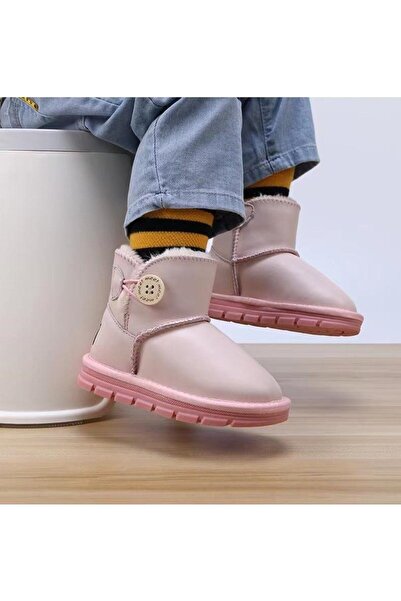 Butik Juisteps SUNİ YÜNLÜ DÜĞME DETAYLI DERİ ÇOCUK BOT - PEMBE