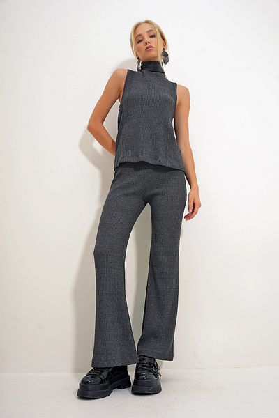 Trend Alaçatı Stili Anthracite Turtleneck Women's Sweater and Trousers Set - Stitching Detail, Sleeveless ALC-X11302