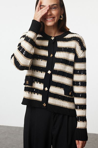 Trendyol Collection Black Knitwear Cardigan with Glitter Accessory Detail - TWOAW25HI00296