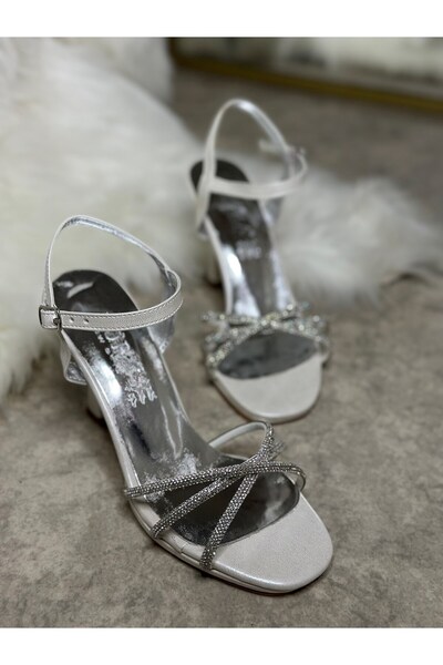 Nstil Жіночі вечірні туфлі на високих підборах з трьома ремінцями, срібними к...