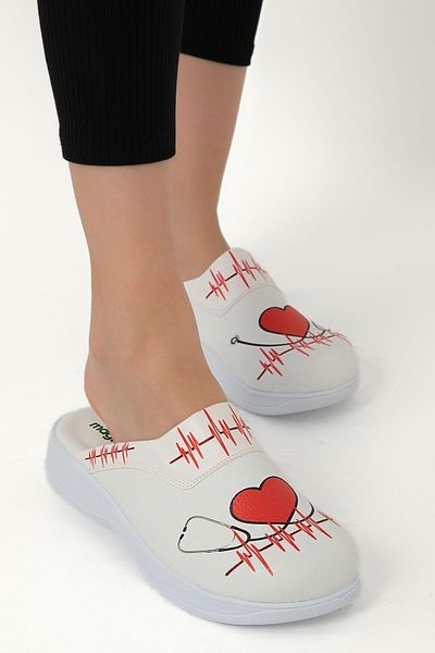 Epilla Heart Patterned Orthopedic Sabo - Doctor Nurse Cook Hospital Slippers