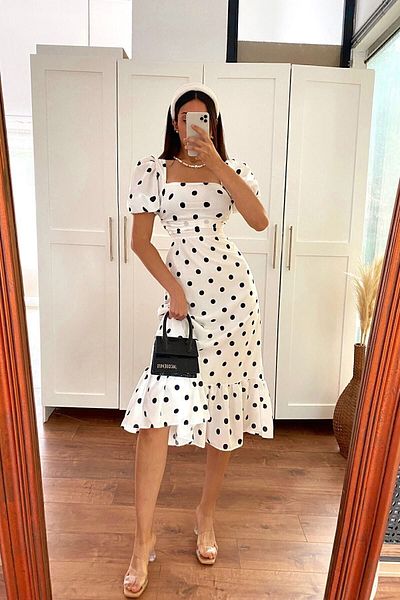CIQULATA Rochie albă cu mâneci cu buline cu buline