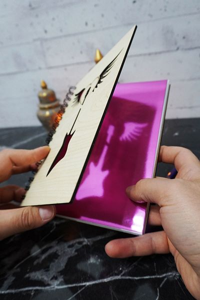 markcat Caiet de 120 de pagini cu copertă din lemn cu tematică pentru chitară - pentru agendă și puncte (A5)