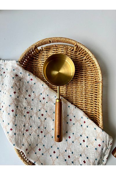 Gold Design Measuring Spoon - Wooden Handle, 125 Ml
