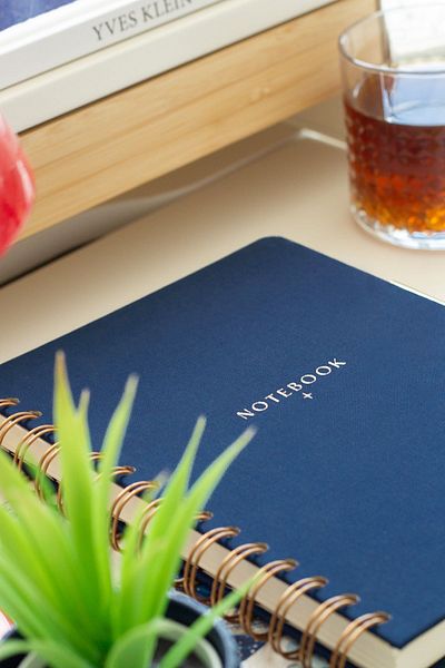 Matt Notebook Carnet de notițe din in, albastru închis A5 15x21 cm