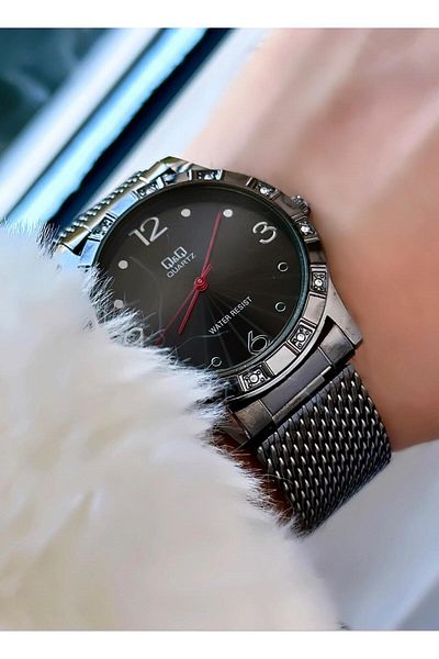 Q&Q Women's Black Dial Jewelled Metal Cord Analog Watch