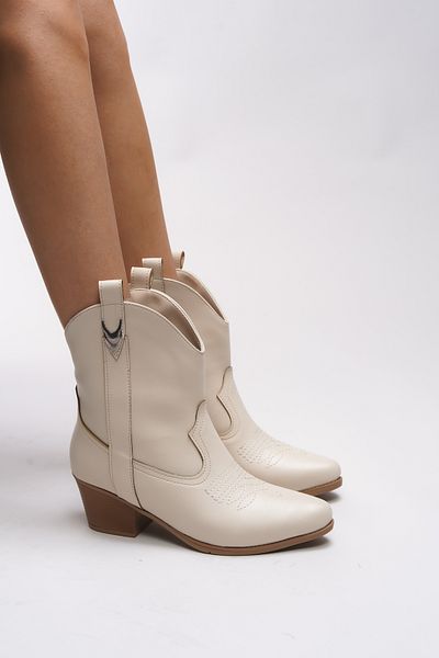 Riccon Nioverra Beige Women's Western Boots - 0012722   Model