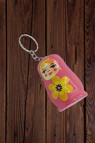Dünyadan Hediyeler Pink Wooden Matryoshka Doll Keychain - 5cm Large Size