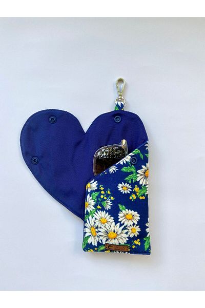 İsella Daisy Dark Blue Heart Glasses Case