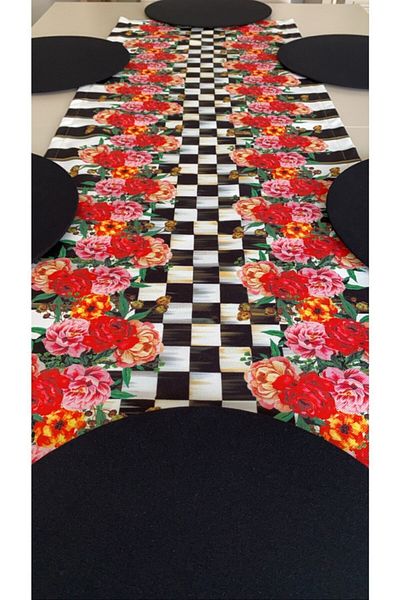 Premier Floral Patterned Runner + 6-Piece Plate Set