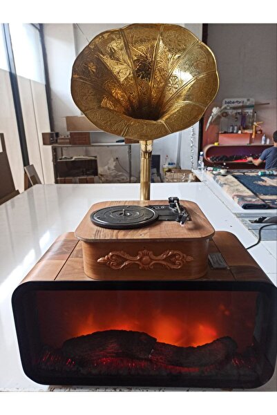 Butik antika gramofonlu şömine plakları çalar tam ölçüleri yükseklik 100 cm genişlik 70 cm