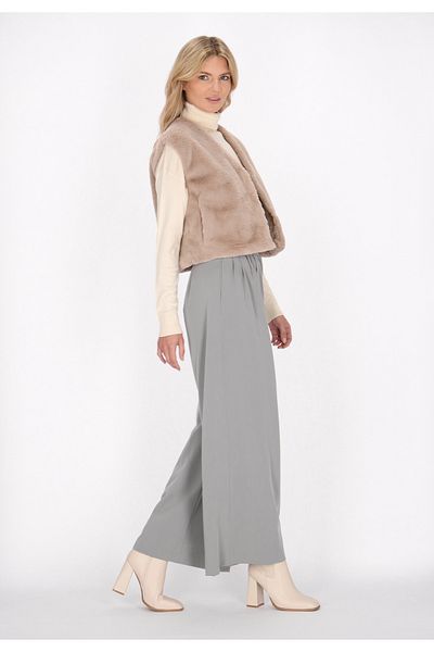 usha white label Weste