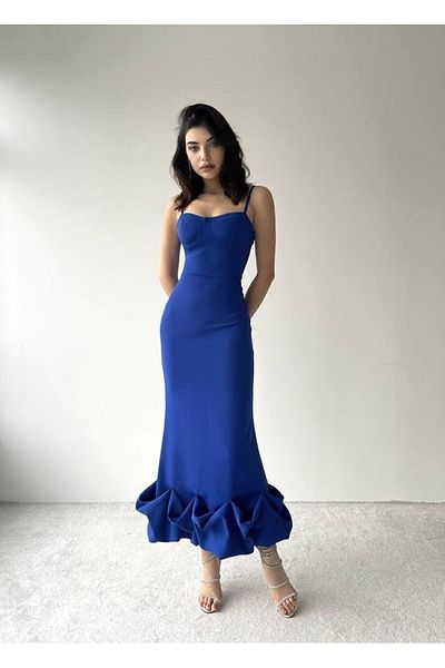 Afiş Butik Saks modré asymetrické zakřivené midi šaty se sukní