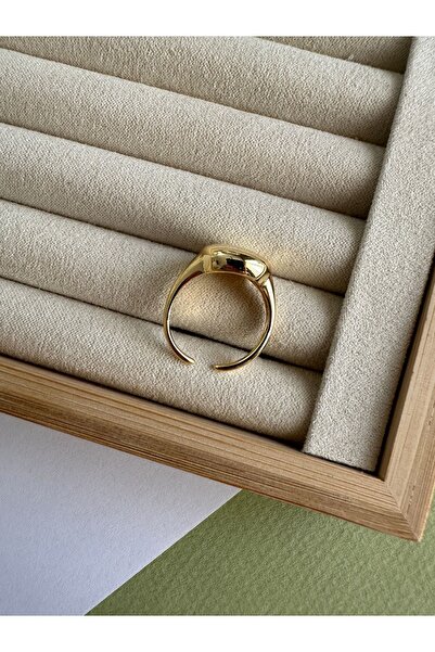 ringbox Gold Oval Yüzük