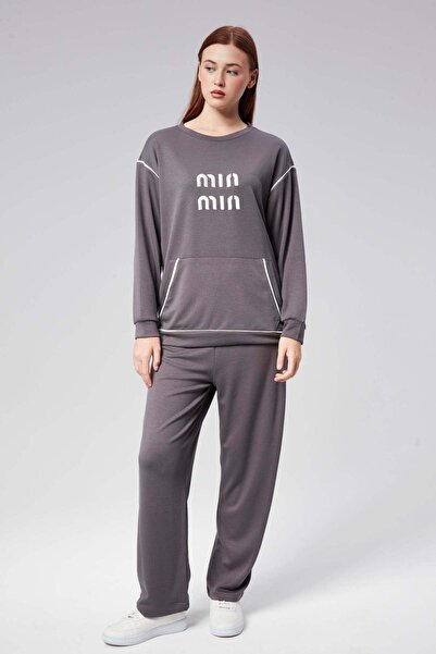 Hatun Atila طقم HatunAtila مكون من قطعتين من القماش المشروط المطرز والجيب - 7850