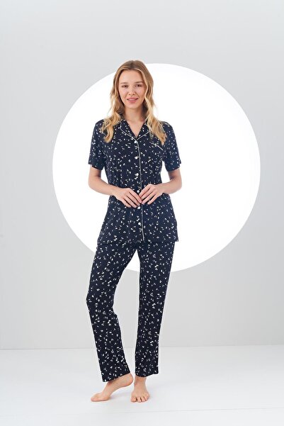 PJS 24106 Жіночий піжамний комплект з ґудзиками та візерунком