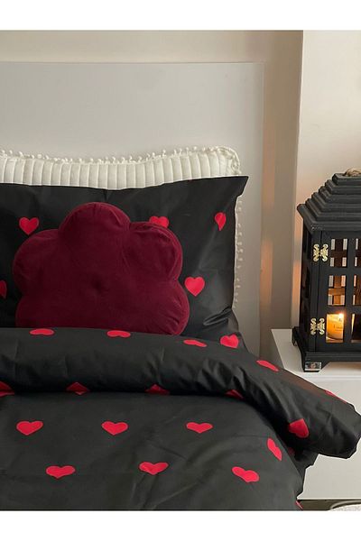 Pusula Home Ground Black 80 Wire Custom Woven Single Heart Povlak na přikrývku