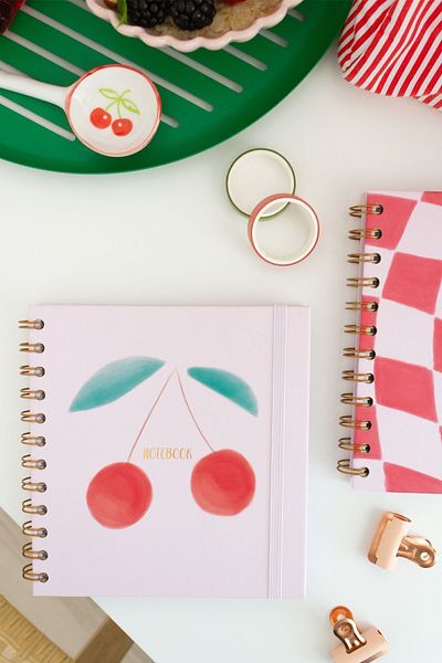Matt Notebook Комплект от 2 квадратни тефтера 15x15 см - Spiral Unlimited Planner, дневник и тефтер, череша