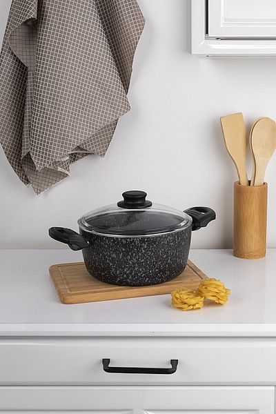 Cem Prestige Black Deep Frying Pot - Fireproof and Non-Stick, 22 cm