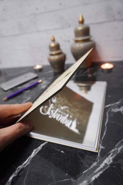 markcat Agenda și caietul școlar cu tematică Istanbul - Coperți din lemn, caiet cu carouri (A5 - 120 coli)