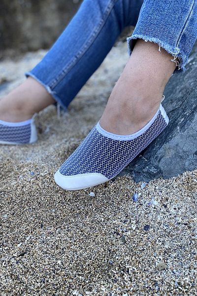 Live Success Unisex Thick Soled Orthopedic Insole Multi-Purpose Sea Shoes Pool Beach Garden Home Shoes