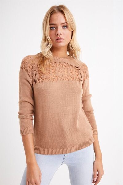 AQE FASHION Γυναικείο πουλόβερ με δαντέλα με λεπτομέρειες Camel
