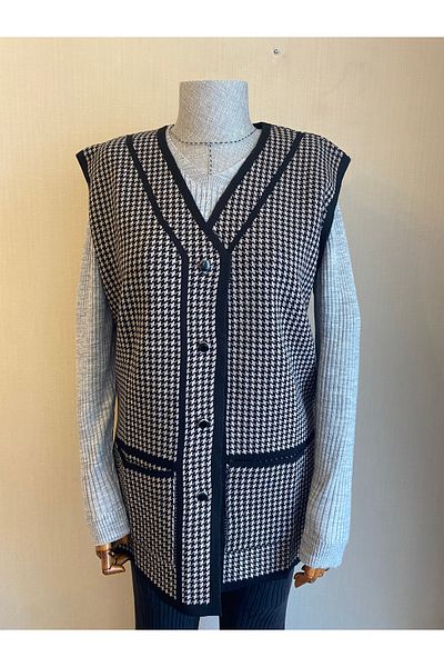 TEK Young-Mom Vest - Goose Feet Patterned, Black Mink