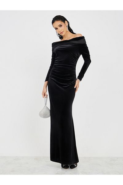 Styli Velvet Look Off Shoulder A-Line Maxi Dress