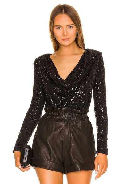 By Kul Design Γυναικείο κορμάκι με μαύρες παγιέτες - Λεπτομέρεια με χαμηλή λαιμόκοψη